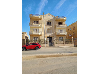 للبيع شقة 365م استلام فوري في الشيخ زايد الحي الخامس
